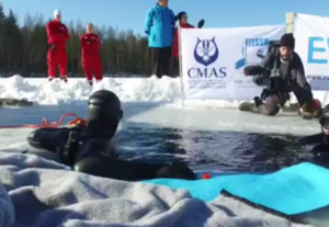 Record du monde d'apnée sous glace battu !