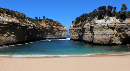 Une des nombreuses criques le long de Great Ocean Road Une des nombreuses criques le long de Great Ocean Road