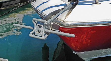 Les ancres plates nouvelle génération sont fabriquées en alliage bien souvent aluminium/magnésium Les ancres plates nouvelle génération sont fabriquées en alliage bien souvent aluminium/magnésium