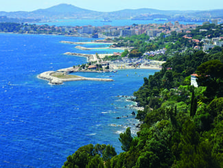 Plongeurs-démineurs à la recherche des mines...