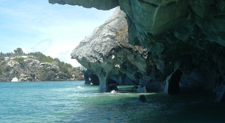 Pour vous y rendre ll faudra embarquer au port de Puerto Río Tranquilo à Río Ibáñez au Chili