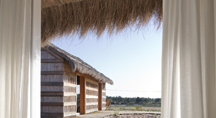 Les cabanes en bois sur la page de Casas Na Areia Les cabanes en bois sur la page de Casas Na Areia