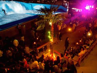 Surfez la plus grande vague artificielle du...