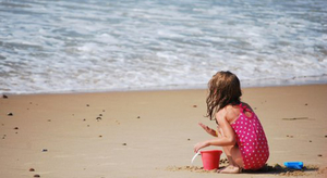 Faut-il vraiment attendre 1h après le déjeuner pour se baigner ?