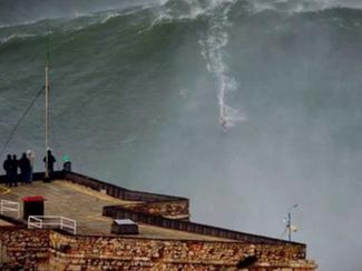 Où se produisent les plus hautes vagues du monde ?