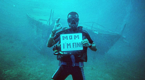 Il pense à rassurer sa maman lors de son tour du monde, en photos