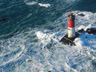 14 phares bretons inscrits aux monuments...