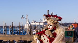 J-8 avant le lancement du Carnaval de Venise