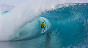Le surfeur Gabriel Medina sacré à Tahiti