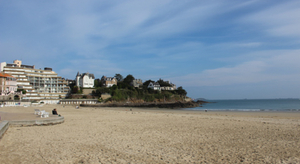 Le vent de nord-est gâche la fête sur le littoral