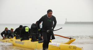 Les pirogues bravent le sel de l’Atlantique