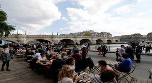 Anne Hidalgo inaugure les 