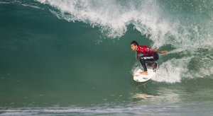 Les meilleurs surfeurs mondiaux se défient à Hossegor
