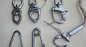 Choisir les mousquetons selon leur usage