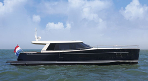 Contest Yacht lance son premier bateau à moteur
