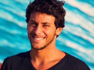 Jérémy Florès, prodige du surf européen