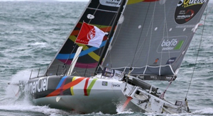 Un trio dans la tourmente