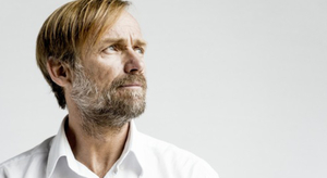 Javier Sanso attend les secours