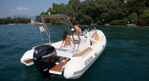 Le 685 Classic, bateau amiral de la gamme Classic de Valiant