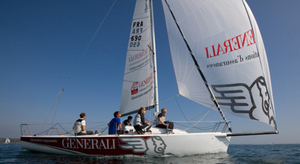 Nicolas Lunven au national J80 à Douarnenez