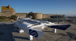 Energy Observer dévoilé en exclusivité aux Malouins