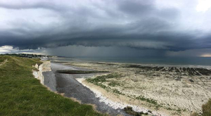 Orages sur la côte d'Azur vendredi : danger sur les plages