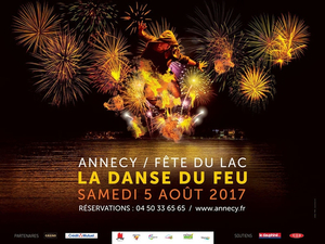 Rendez-vous au lac d'Annecy pour la danse du feu