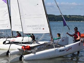La pratique des sports nautiques pour les enfants
