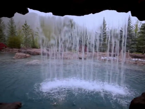 La Montagne : la piscine la plus incroyable du monde !