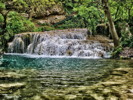 Cascade de Krushuna au nord du pays