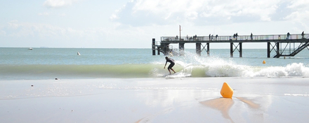 Axel Cristol, vainqueur de la 2e étape Coupe de France de skimboard