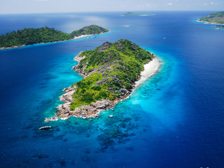 Felicite & Sisters Island