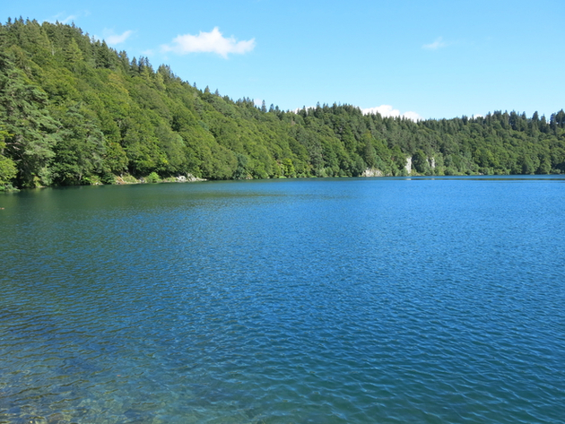 Lac Pavin Nautisme Article