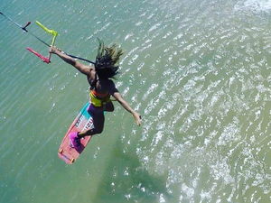 5 bonnes raisons de se mettre au kitesurf
