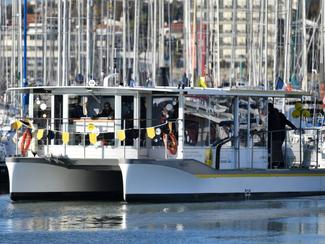 La Rochelle : un 'bus de mer' entre le port...