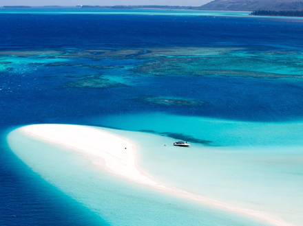Banc de sable au milieu de l'océan...