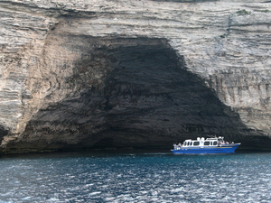 Interdiction de naviguer et de plonger à la grotte Saint-Antoine à Bonifacio