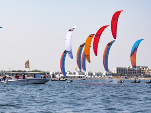Le Français Nicolas Parlier sacré champion du monde de kite à Oman