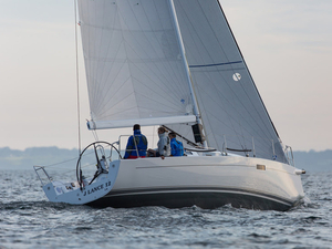 Nautic 2017 : deux nouveaux voiliers pour J Composites