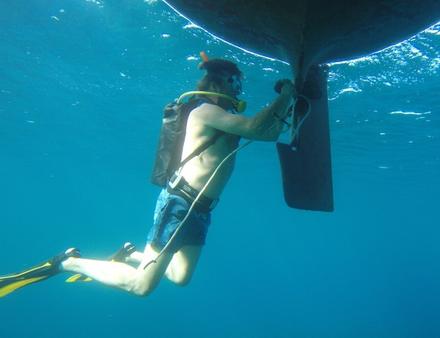 Eazydive s'adresse aux plaisanciers ayant besoin de plonger sous le bateau pour inspecter la coque par exemple Nautisme Article