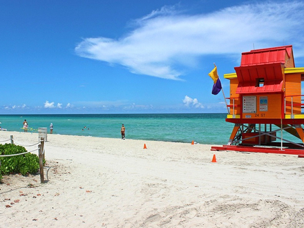 Les longues plages de sable blanc de Miami ont largement contribué à la réputation de la ville Les longues plages de sable blanc de Miami ont largement contribué à la réputation de la ville