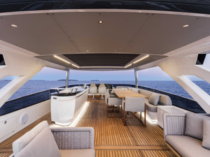 Navetta 73, le plus gros yacht du chantier Absolute