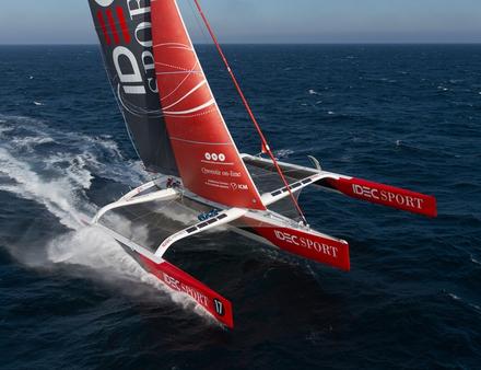 Francis Joyon finira 6e de sa catégorie lors de la dernière édition en 2014. Nautisme Article