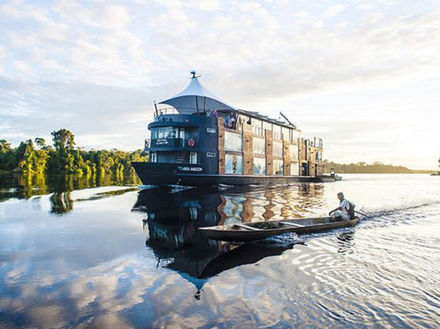 L'Aria navigue sur l'Amazone L'Aria navigue sur l'Amazone