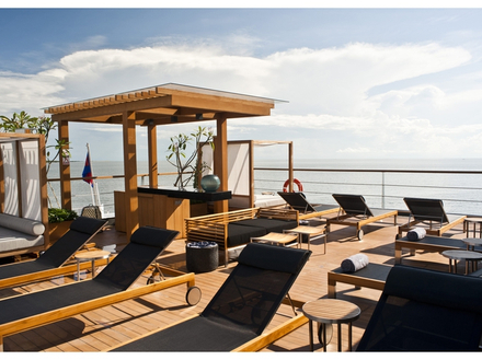 L'espace détente extérieur sur l'Aqua Mekong pour profiter de la croisière L'espace détente extérieur sur l'Aqua Mekong pour profiter de la croisière