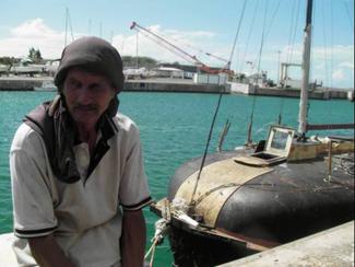 Un marin secouru après 7 mois de dérive dans...