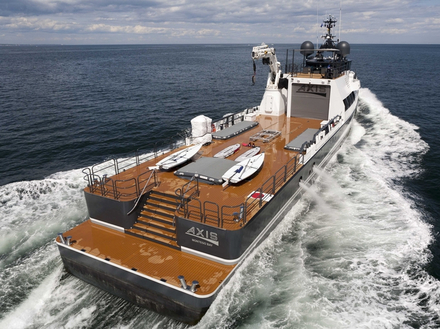Les navires Damen mesurent 55 m&egrave;tres de long, avec un confort digne des plus grands yachts de luxe. Ici, le mod&egrave;le baptis&eacute; "Axis".