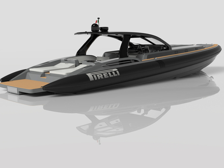 A bord du Pirelli 1900, on retrouve deux moteurs inboard Man développant chacun 800 chevaux, l'ensemble équipé de joystick, d'un système automatique de trim et d'hélices de surface. A bord du Pirelli 1900, on retrouve deux moteurs inboard Man développant chacun 800 chevaux, l'ensemble équipé de joystick, d'un système automatique de trim et d'hélices de surface.