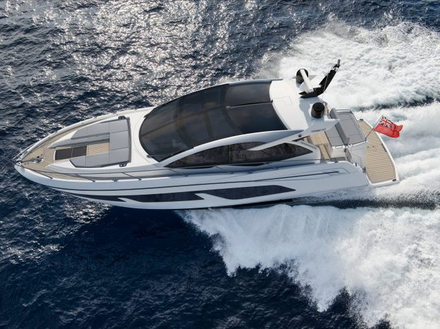 Le Predator 50 peut accueillir jusqu'&agrave; 6 personnes &agrave; bord.