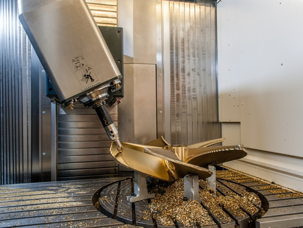 Des machines dernière génération sont nécessaires pour l'usinage.